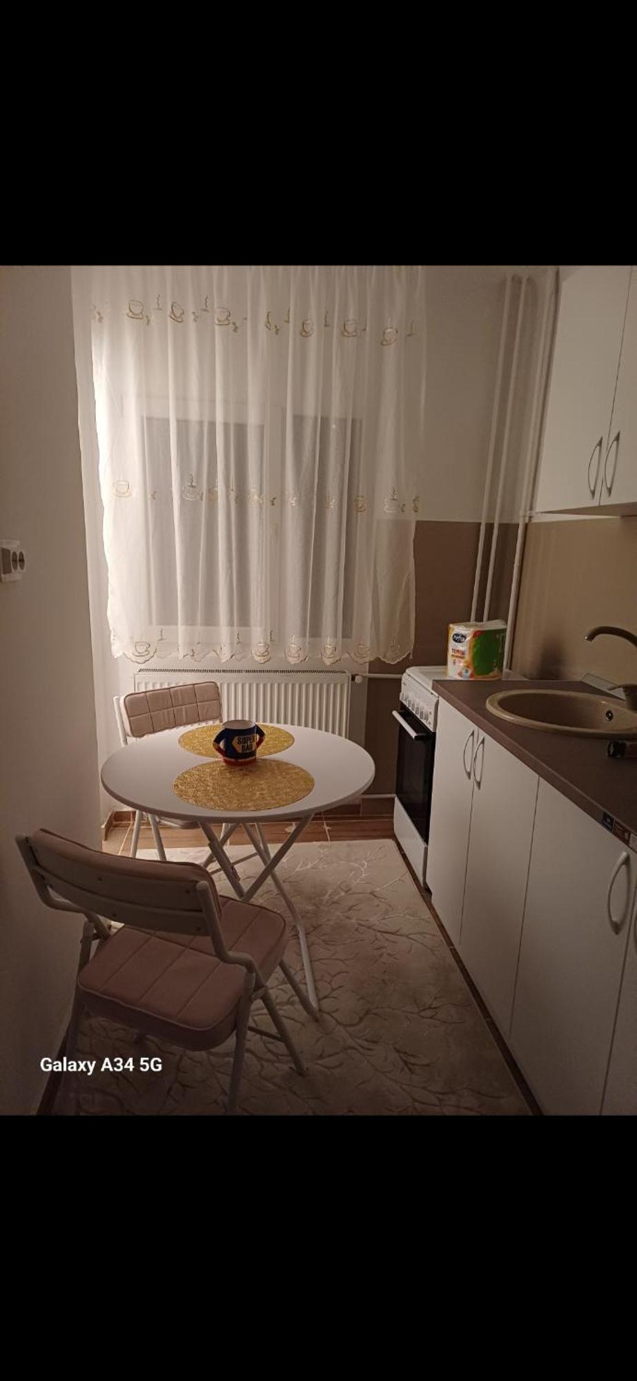 Garsoniera Luminoasa Apartment Craiova Exterior photo